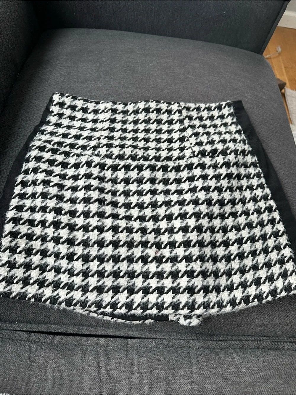 Tailored Cropped Houndstooth Blazer and skirt- Black & White - Picture 3 of 5
